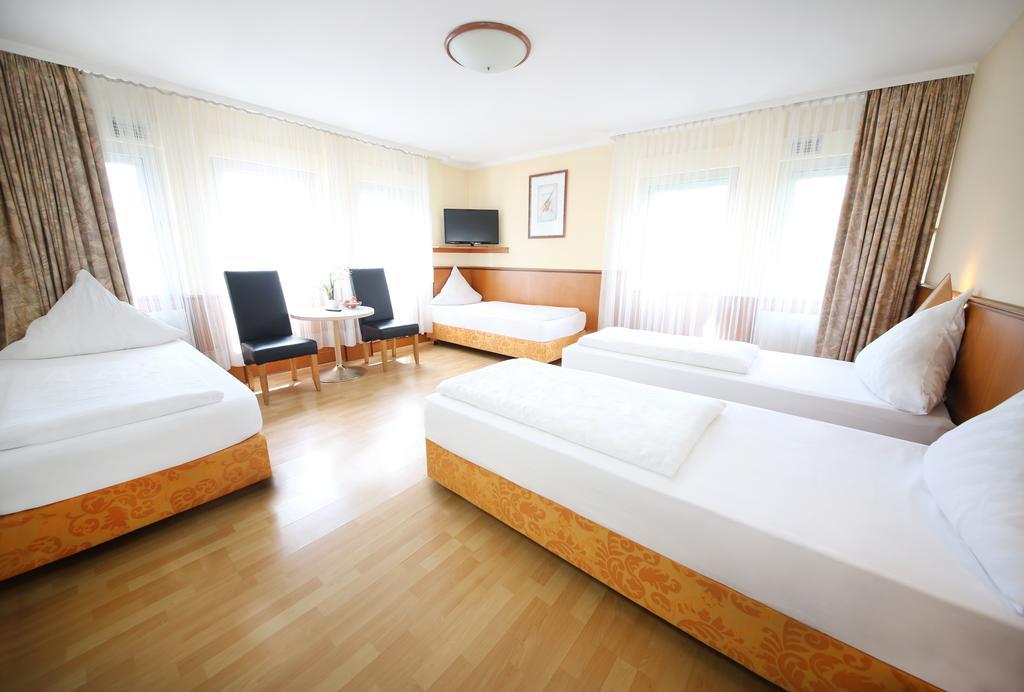 Hotel Europa Offenbach am Main Pokoj fotografie
